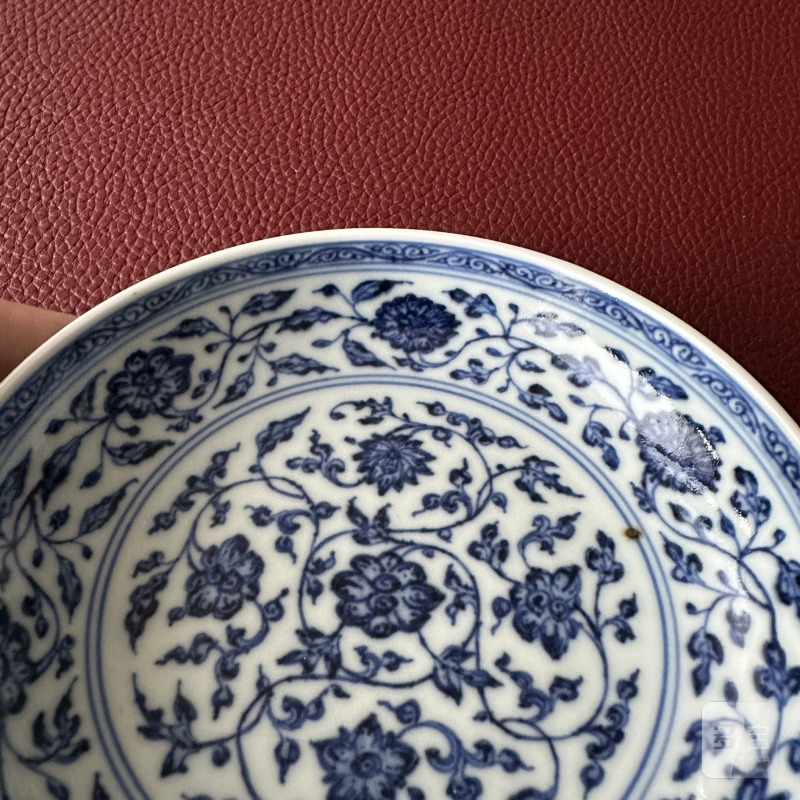 清雍正 青花缠枝花卉纹盘 - 图15
